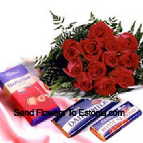 Kimppu 11 punaista ruusua eri suklaisten kanssa